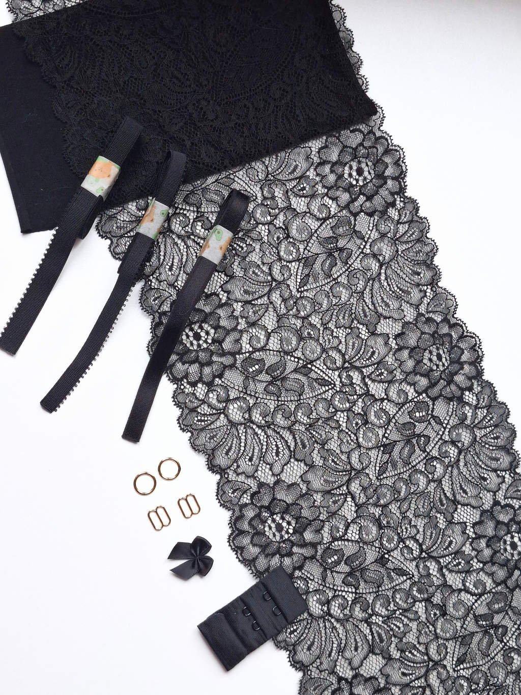 Kit Couture Lingerie - Dentelle Noire Fleur